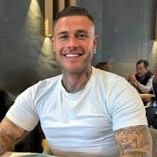 Javier M., Miami, FL